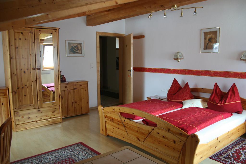 Haus Hildegard Hotel Neustift im Stubaital Szoba fotó